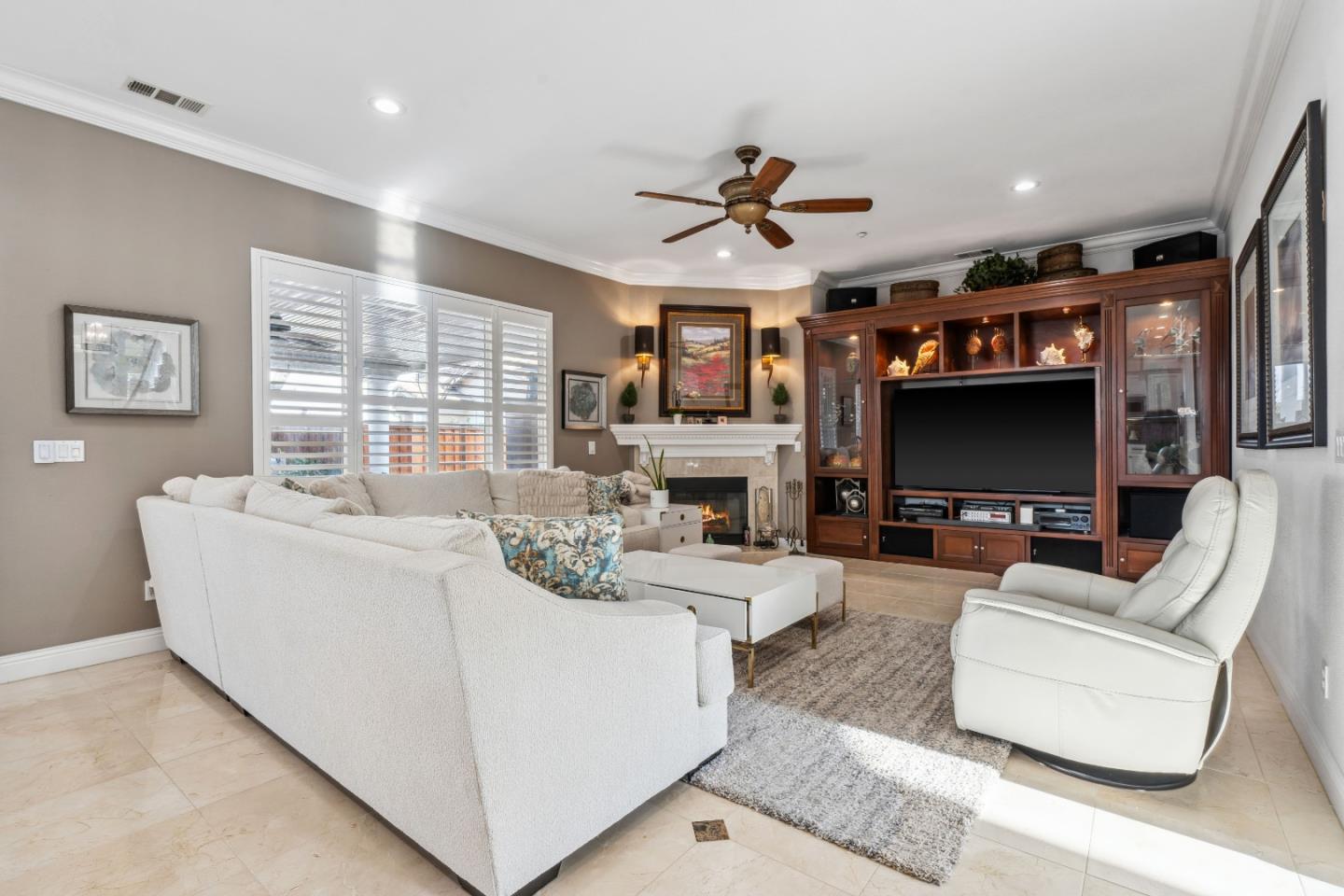 Detail Gallery Image 14 of 62 For 16804 Train Station Ct, Lathrop,  CA 95330 - 4 Beds | 2/1 Baths