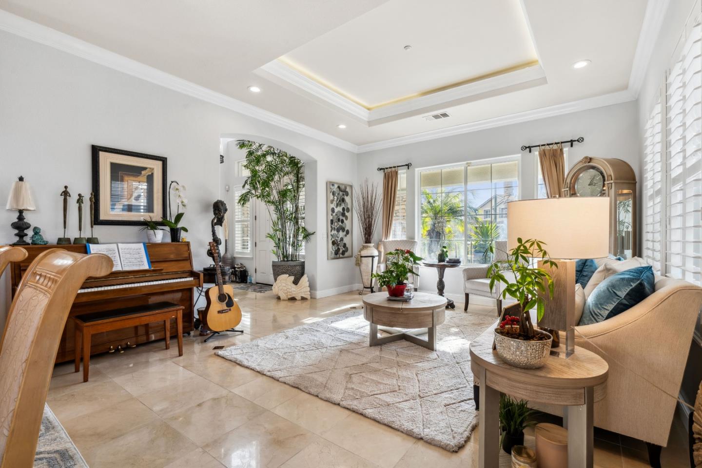 Detail Gallery Image 5 of 62 For 16804 Train Station Ct, Lathrop,  CA 95330 - 4 Beds | 2/1 Baths