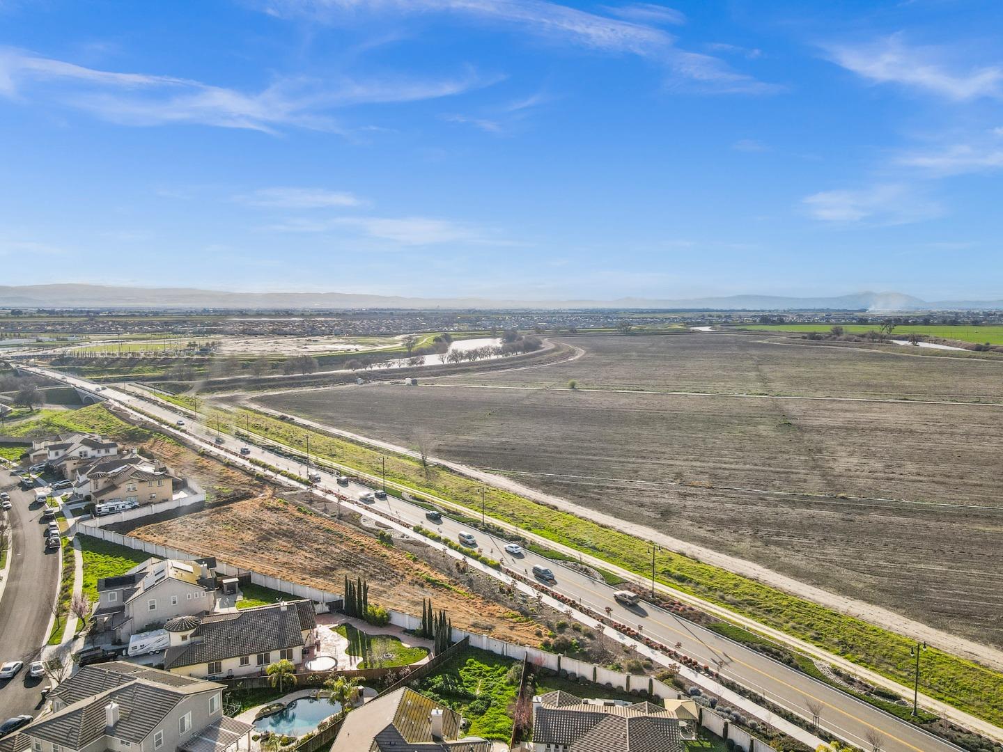 Detail Gallery Image 60 of 62 For 16804 Train Station Ct, Lathrop,  CA 95330 - 4 Beds | 2/1 Baths