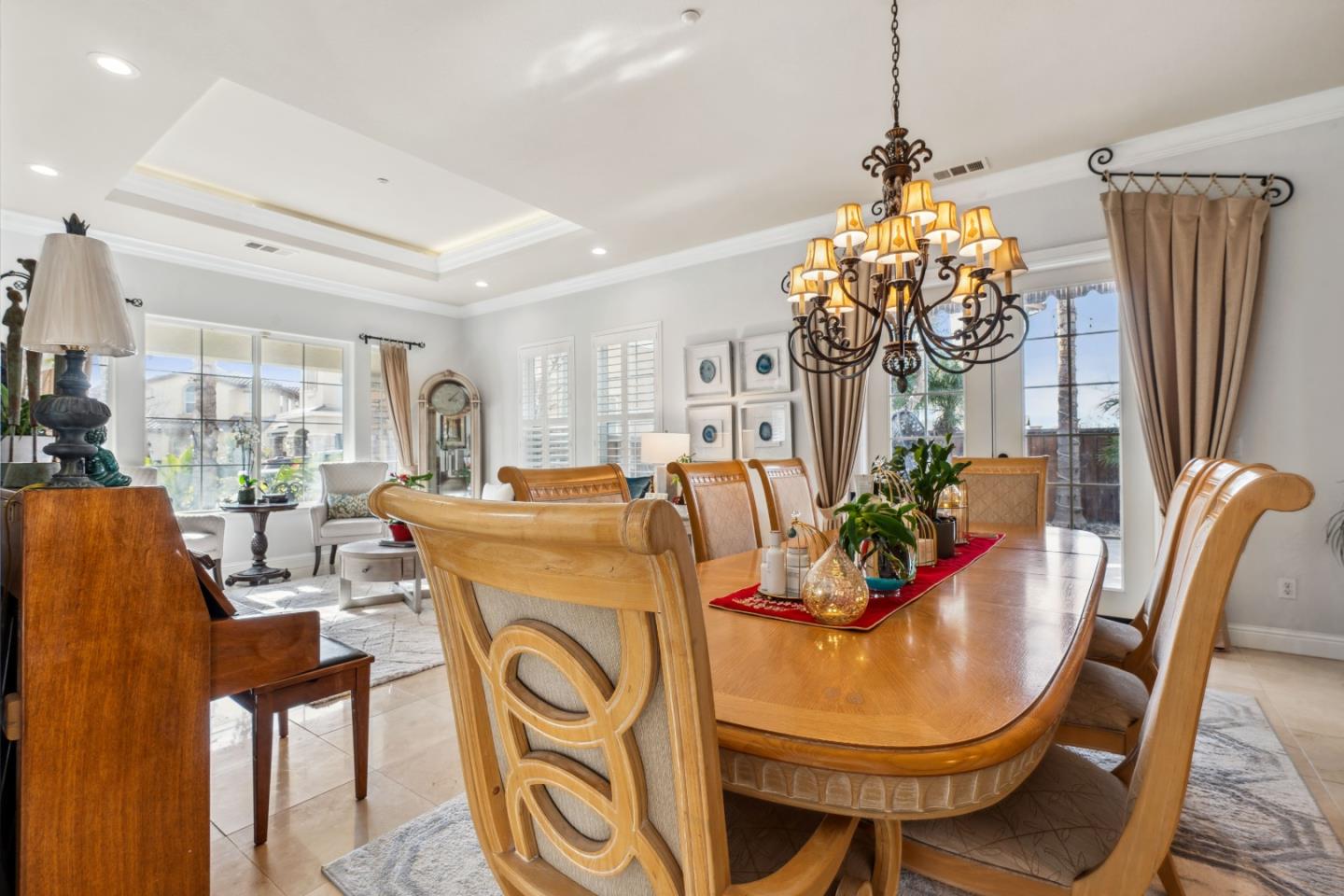 Detail Gallery Image 8 of 62 For 16804 Train Station Ct, Lathrop,  CA 95330 - 4 Beds | 2/1 Baths