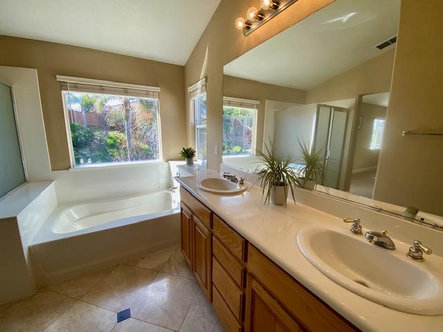 Detail Gallery Image 25 of 45 For 1703 Observation Way, Antioch,  CA 94531 - 5 Beds | 2/1 Baths