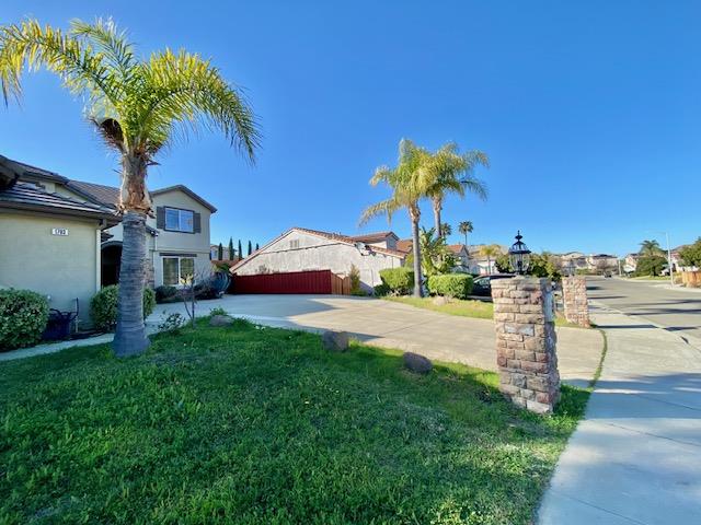 Detail Gallery Image 3 of 45 For 1703 Observation Way, Antioch,  CA 94531 - 5 Beds | 2/1 Baths