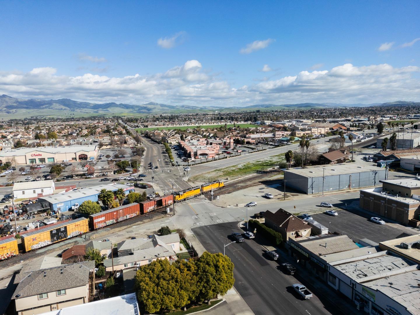 Detail Gallery Image 22 of 22 For 220 Fourth St, Hollister,  CA 95023 - – Beds | – Baths
