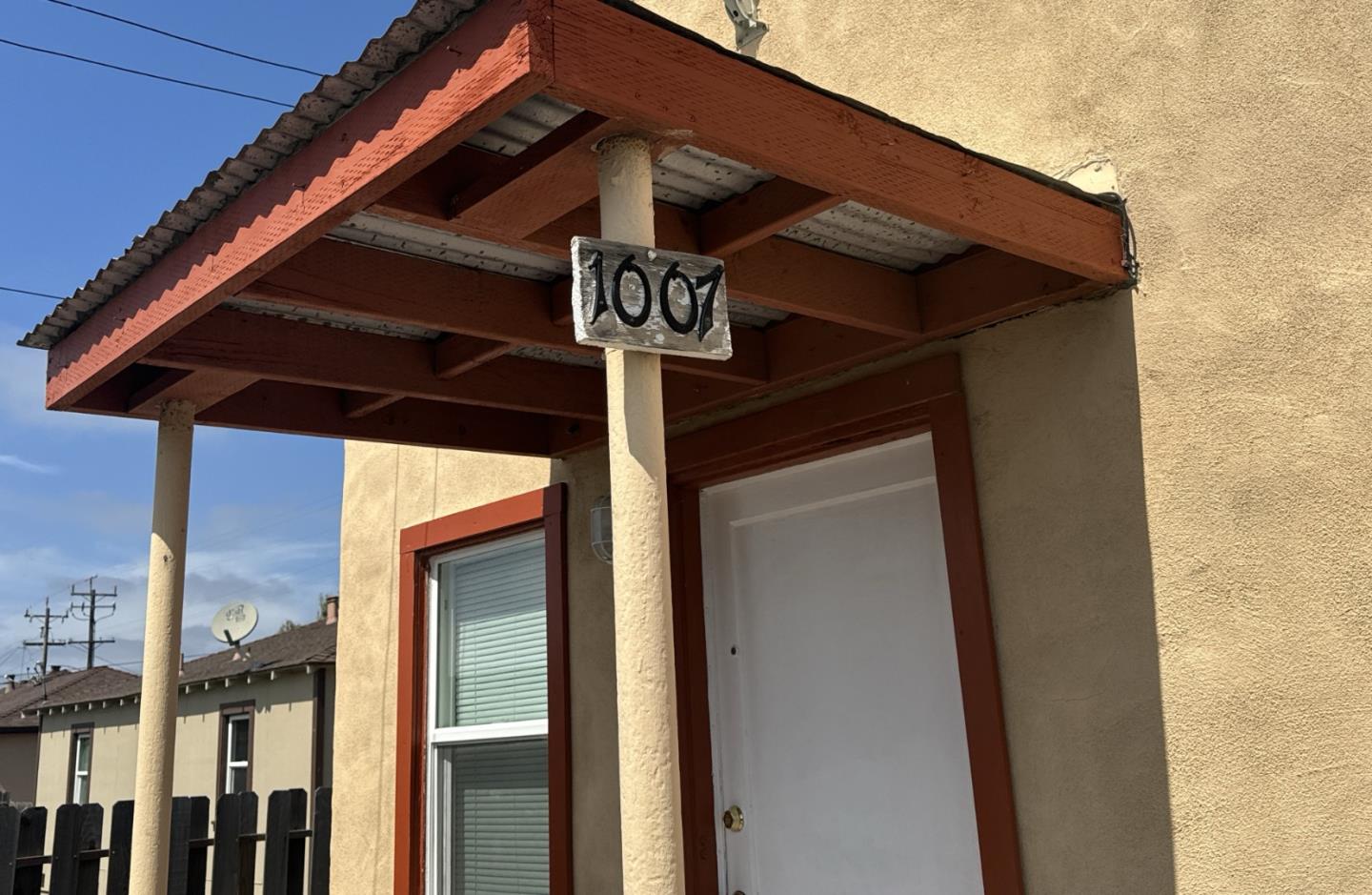 Detail Gallery Image 2 of 12 For 1007 Beech St, Salinas,  CA 93905 - 1 Beds | 1 Baths