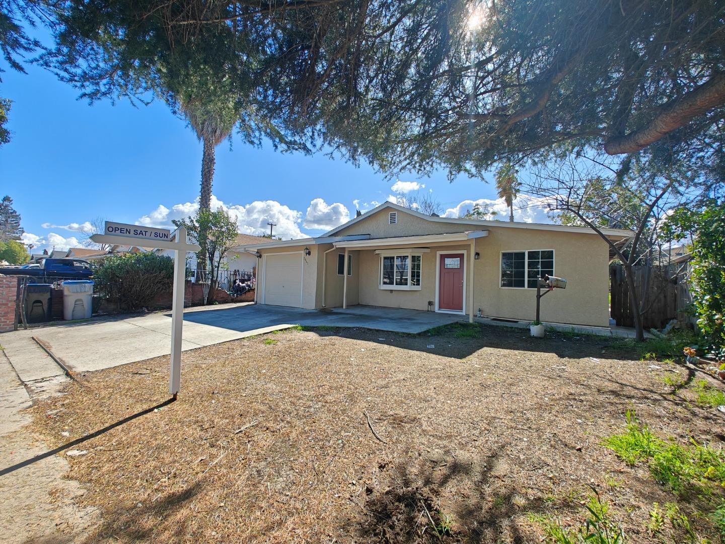 Detail Gallery Image 2 of 20 For 2647 Aida Ave, San Jose,  CA 95122 - 4 Beds | 1/1 Baths