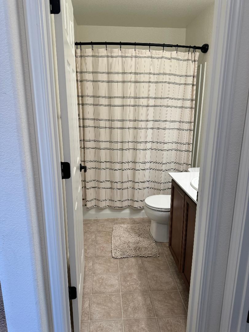 Detail Gallery Image 10 of 14 For 624 Somerset Way, Patterson,  CA 95363 - 3 Beds | 2 Baths