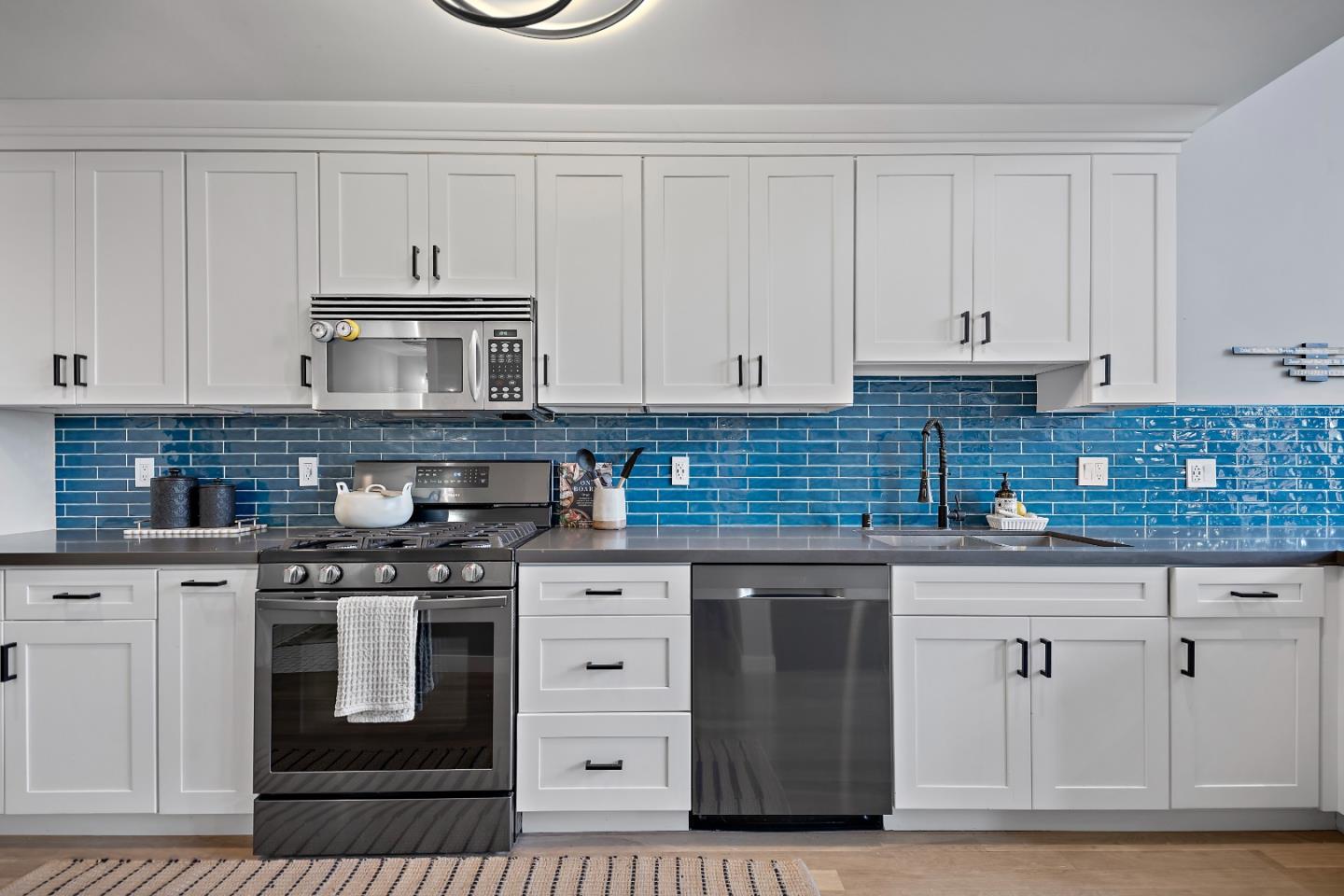 Detail Gallery Image 7 of 45 For 350 N 2nd St #141,  San Jose,  CA 95112 - 2 Beds | 2/1 Baths