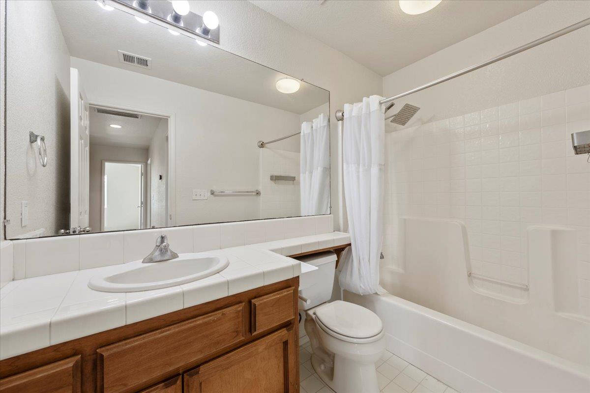 Detail Gallery Image 32 of 35 For 1446 Nottingham Cir, Los Banos,  CA 93635 - 5 Beds | 3 Baths
