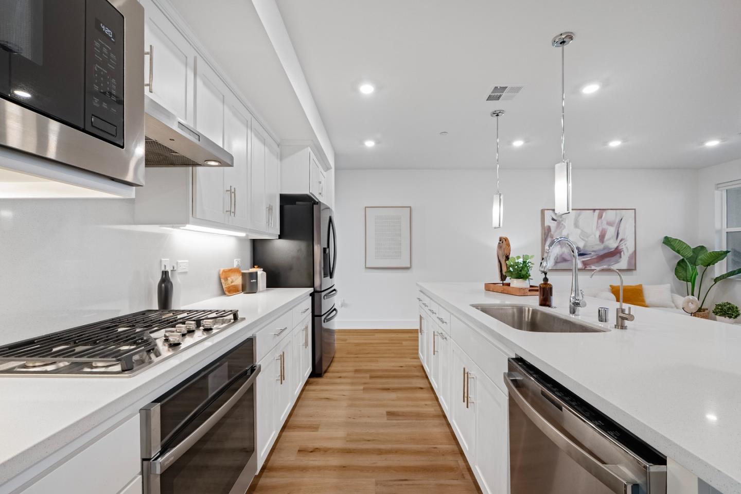 Detail Gallery Image 11 of 35 For 2930 Boyter Pl #111,  Santa Clara,  CA 95051 - 2 Beds | 2/1 Baths