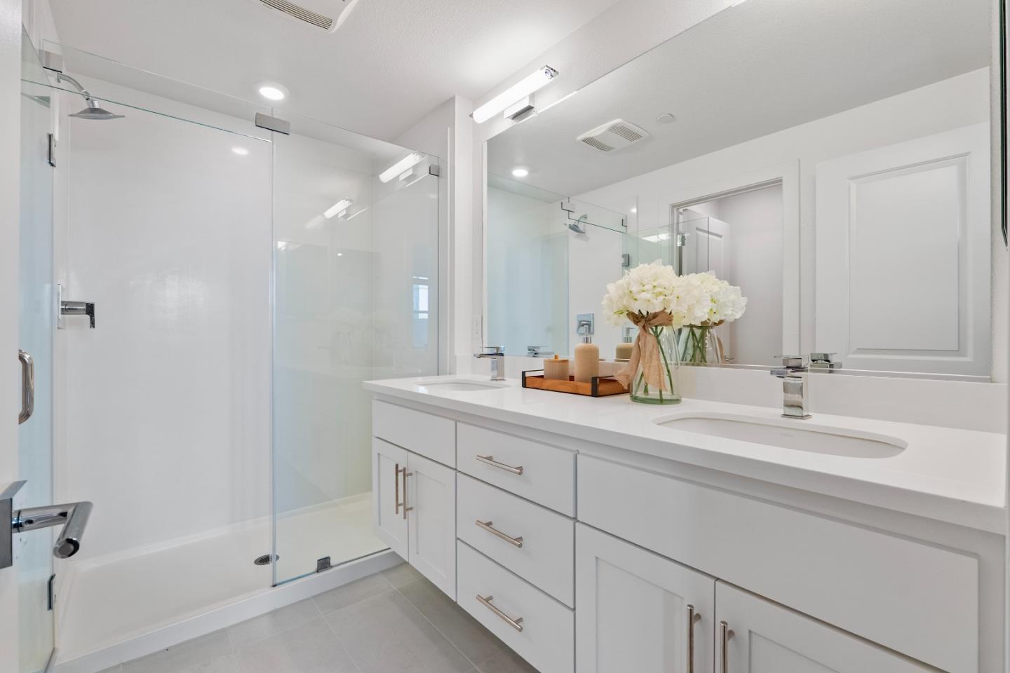 Detail Gallery Image 22 of 35 For 2930 Boyter Pl #111,  Santa Clara,  CA 95051 - 2 Beds | 2/1 Baths