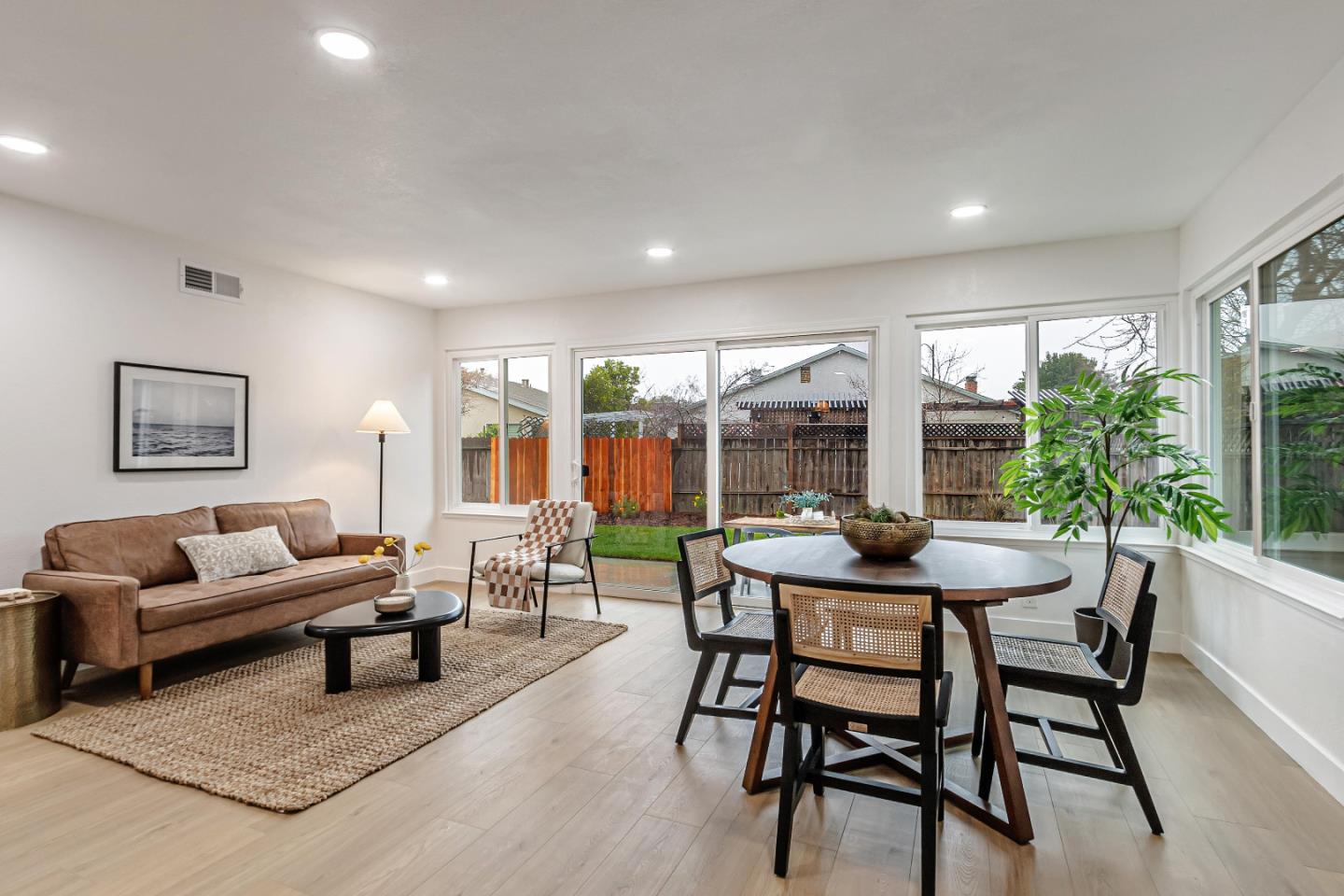 Detail Gallery Image 19 of 41 For 4264 Sayoko Cir, San Jose,  CA 95136 - 4 Beds | 2 Baths