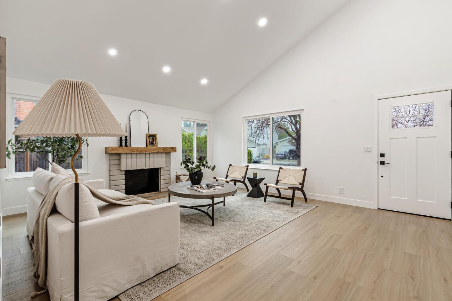 Detail Gallery Image 6 of 41 For 4264 Sayoko Cir, San Jose,  CA 95136 - 4 Beds | 2 Baths