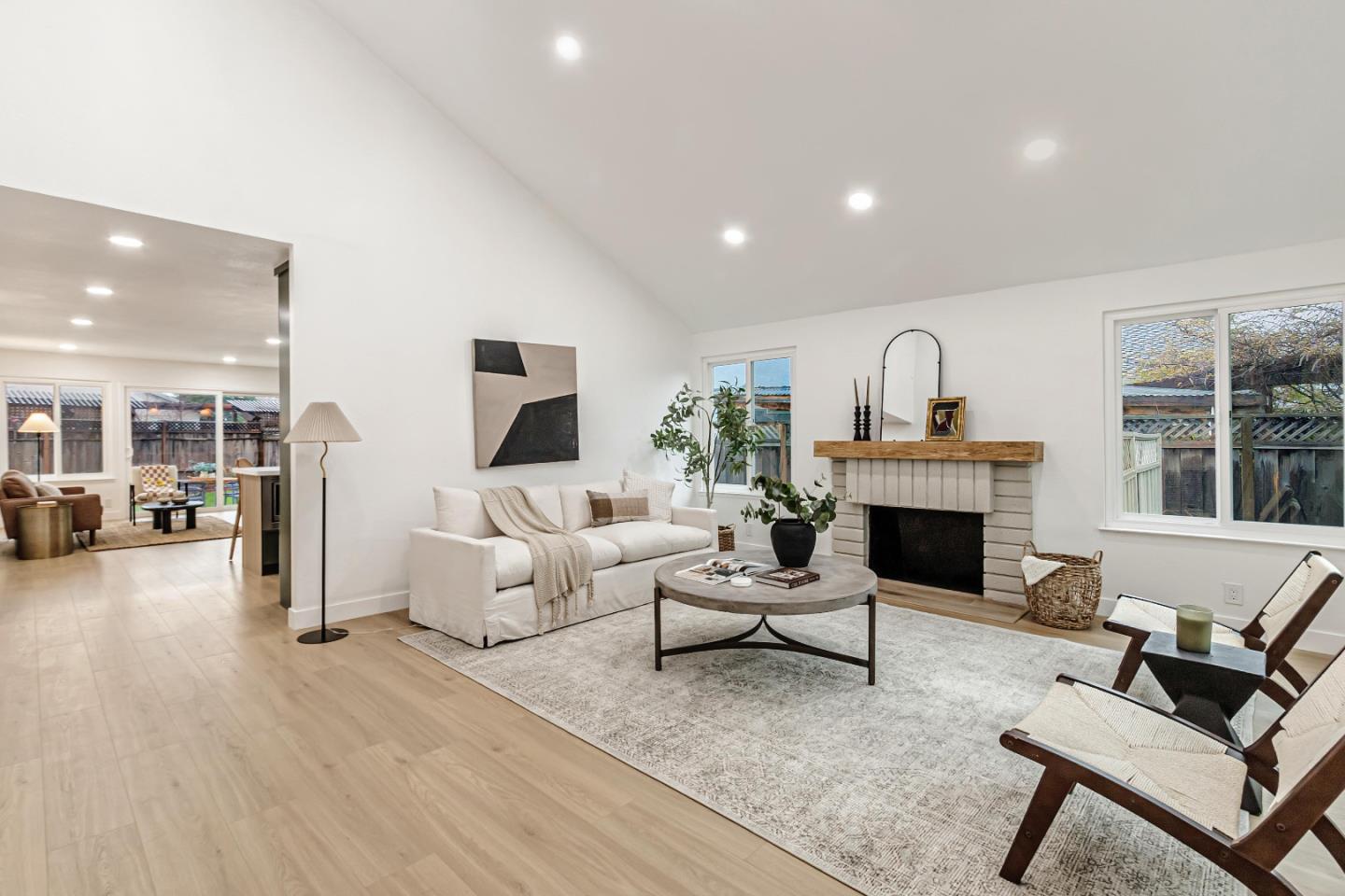 Detail Gallery Image 8 of 41 For 4264 Sayoko Cir, San Jose,  CA 95136 - 4 Beds | 2 Baths