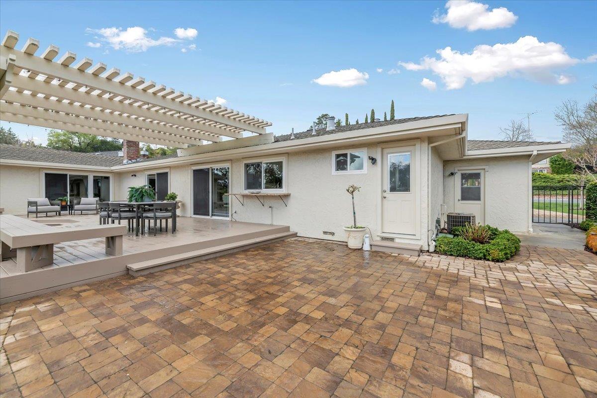 Detail Gallery Image 33 of 44 For 6692 Leyland Park Dr, San Jose,  CA 95120 - 3 Beds | 3 Baths