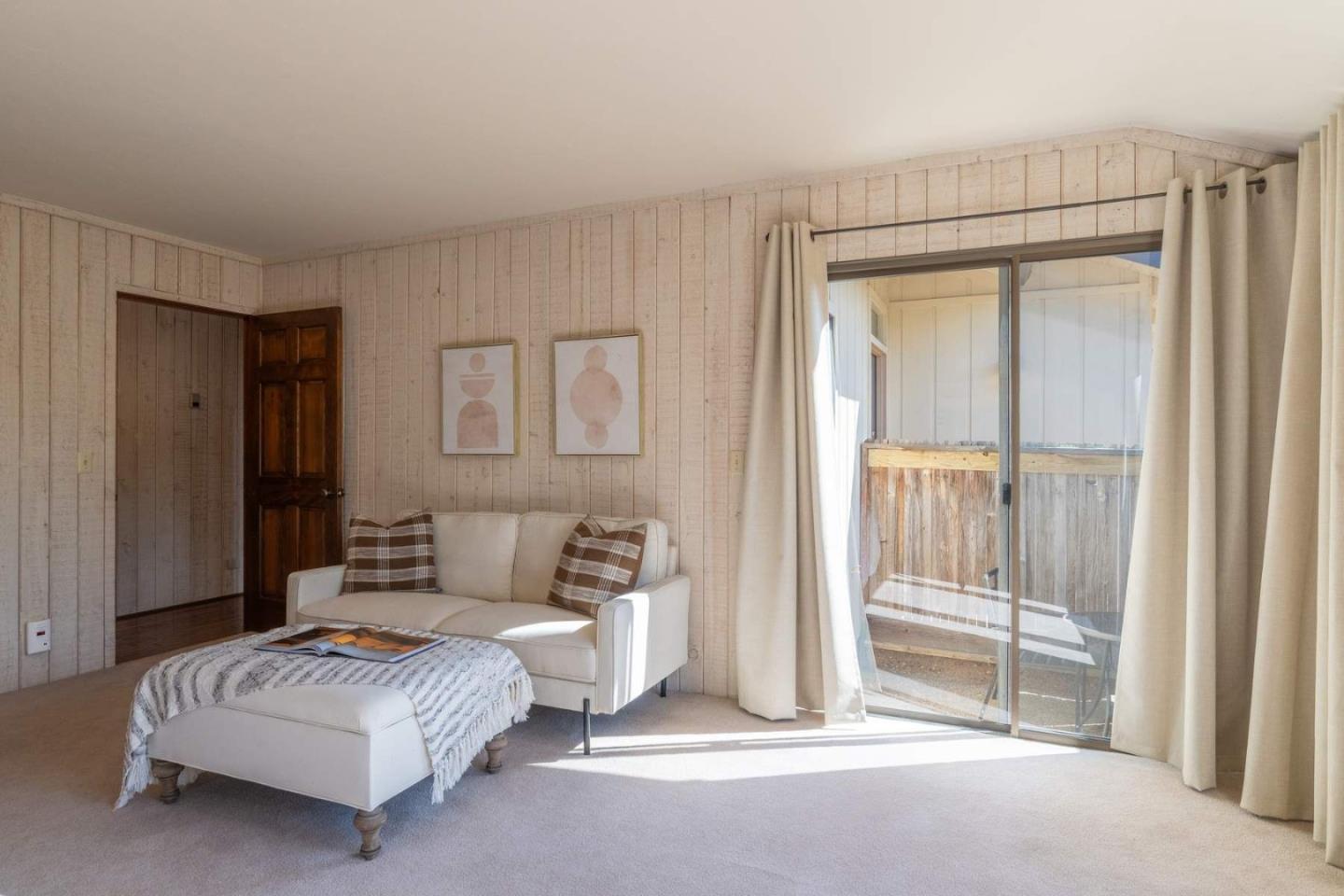 Detail Gallery Image 20 of 33 For 3073 Lasuen Dr, Carmel,  CA 93923 - 2 Beds | 2 Baths