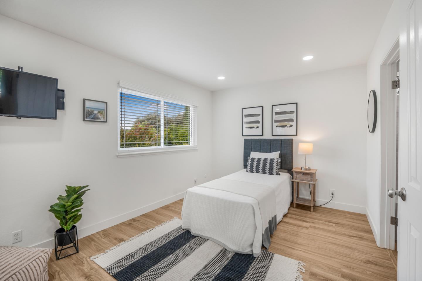 Detail Gallery Image 22 of 44 For 6263 Mahan Dr, San Jose,  CA 95123 - 4 Beds | 2 Baths
