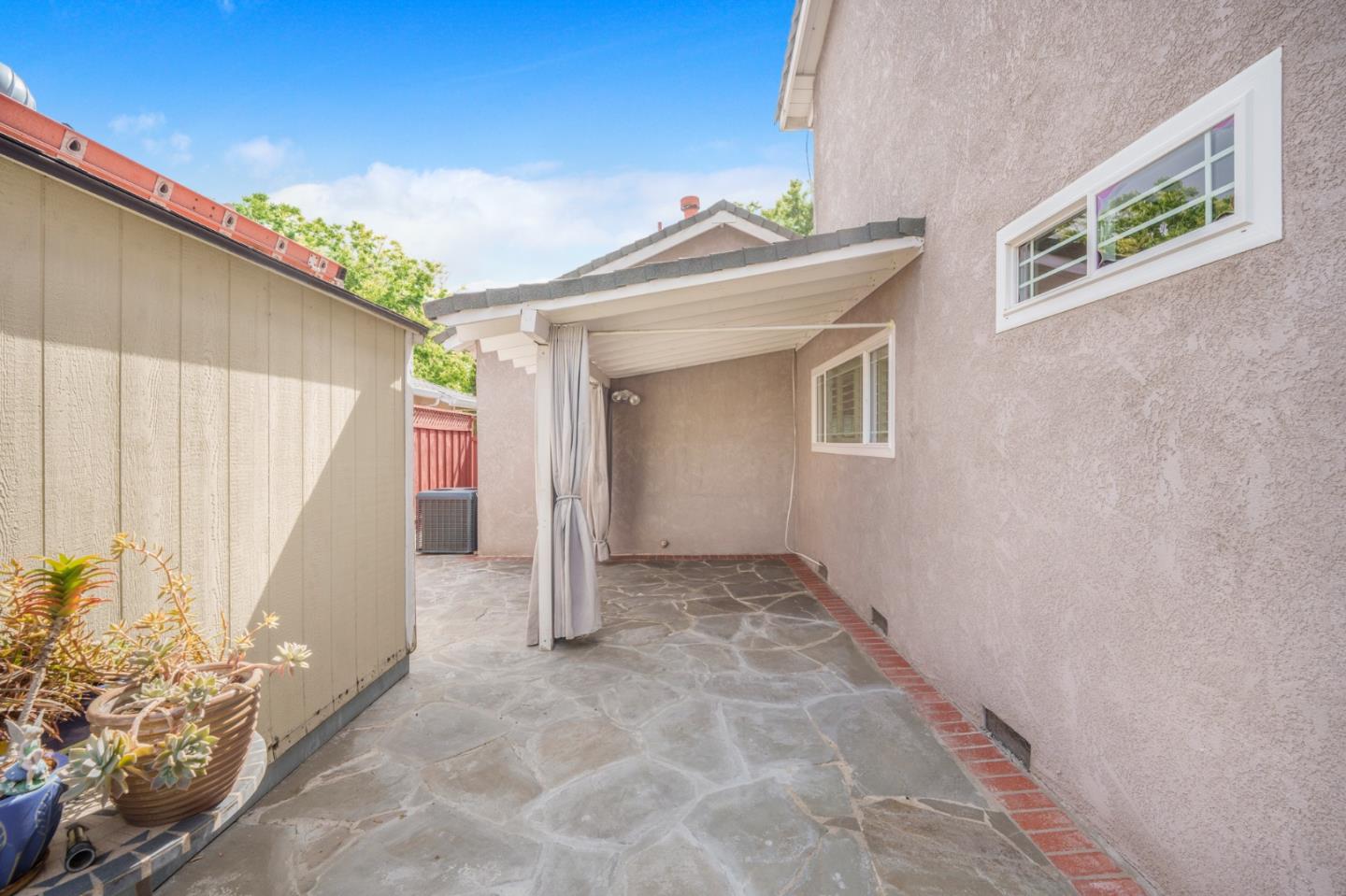 Detail Gallery Image 29 of 44 For 6263 Mahan Dr, San Jose,  CA 95123 - 4 Beds | 2 Baths