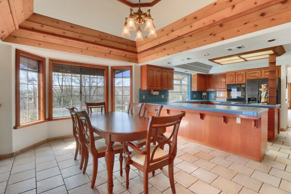 Detail Gallery Image 10 of 30 For 40835 Big Oak Flat Rd, Oakhurst,  CA 93644 - 3 Beds | 2 Baths