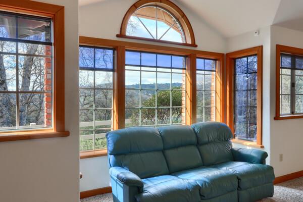 Detail Gallery Image 6 of 30 For 40835 Big Oak Flat Rd, Oakhurst,  CA 93644 - 3 Beds | 2 Baths
