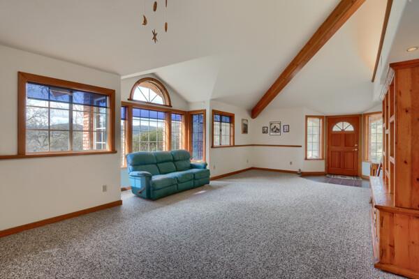 Detail Gallery Image 7 of 30 For 40835 Big Oak Flat Rd, Oakhurst,  CA 93644 - 3 Beds | 2 Baths