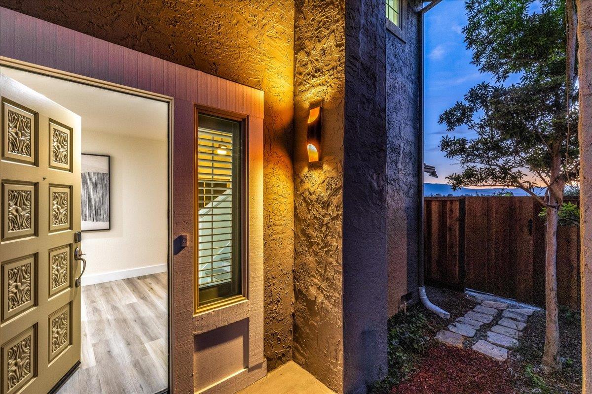 Detail Gallery Image 9 of 47 For 480 Verano Ct, San Jose,  CA 95111 - 3 Beds | 3 Baths