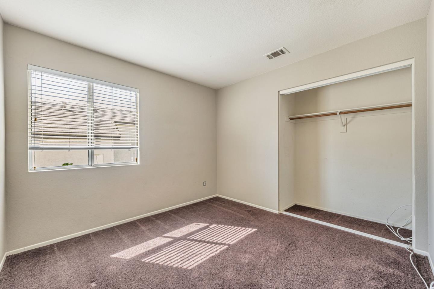 Detail Gallery Image 11 of 18 For 31748 Corte Avalos, Temecula,  CA 92592 - 4 Beds | 2/1 Baths