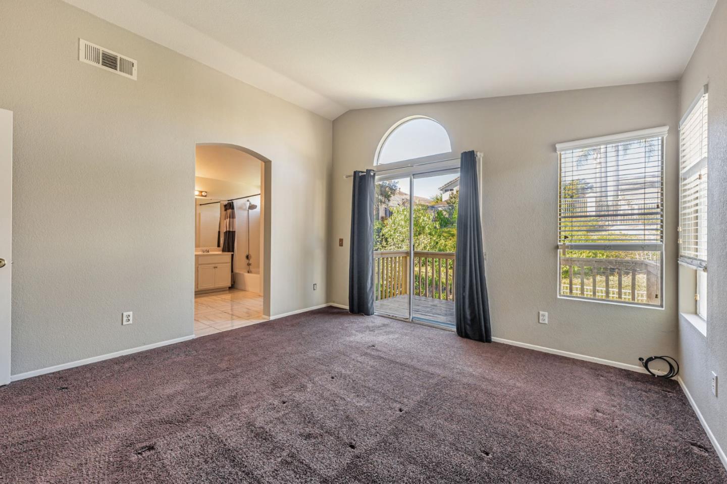Detail Gallery Image 12 of 18 For 31748 Corte Avalos, Temecula,  CA 92592 - 4 Beds | 2/1 Baths