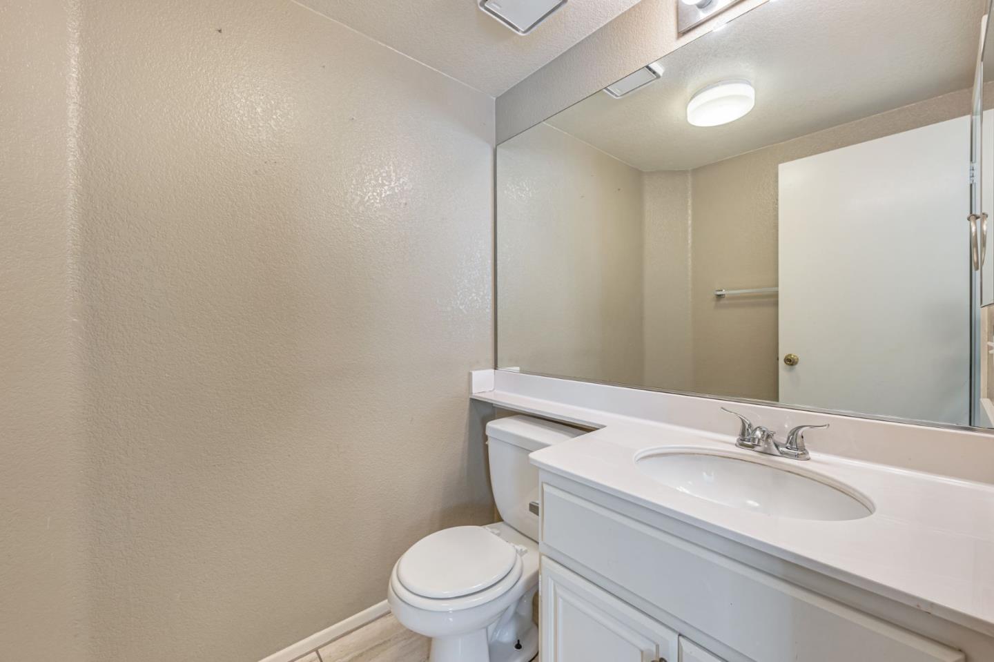Detail Gallery Image 13 of 18 For 31748 Corte Avalos, Temecula,  CA 92592 - 4 Beds | 2/1 Baths