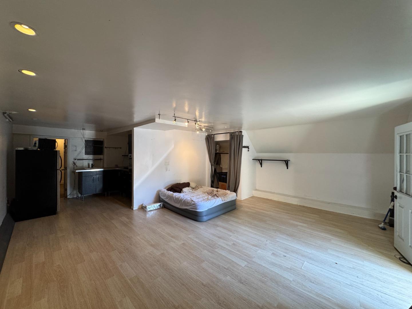 Detail Gallery Image 33 of 38 For 370 Bartlett St #3,  San Francisco,  CA 94110 - 1 Beds | 1 Baths