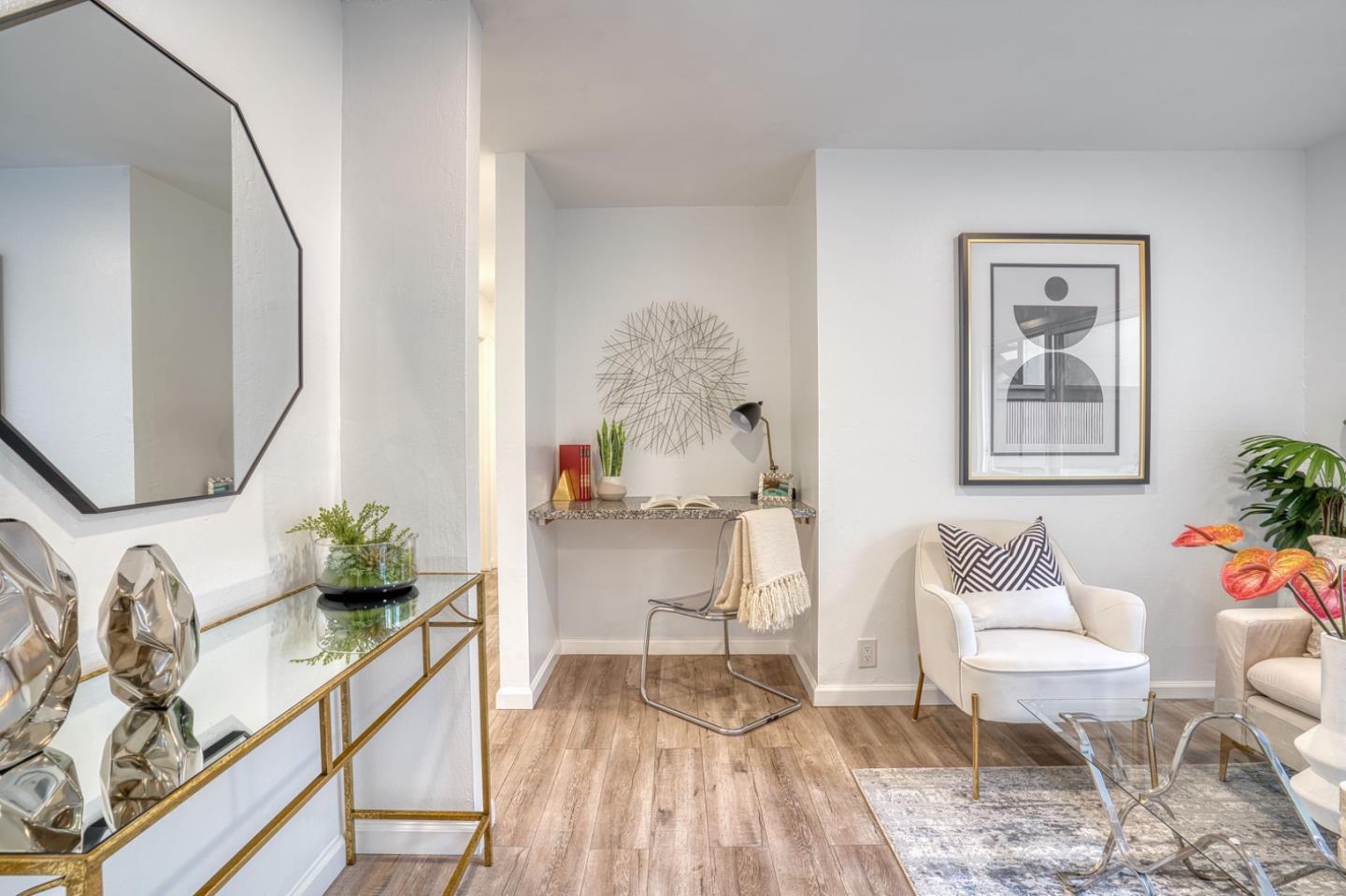 Detail Gallery Image 2 of 20 For 380 Auburn Way #10,  San Jose,  CA 95129 - 2 Beds | 1 Baths