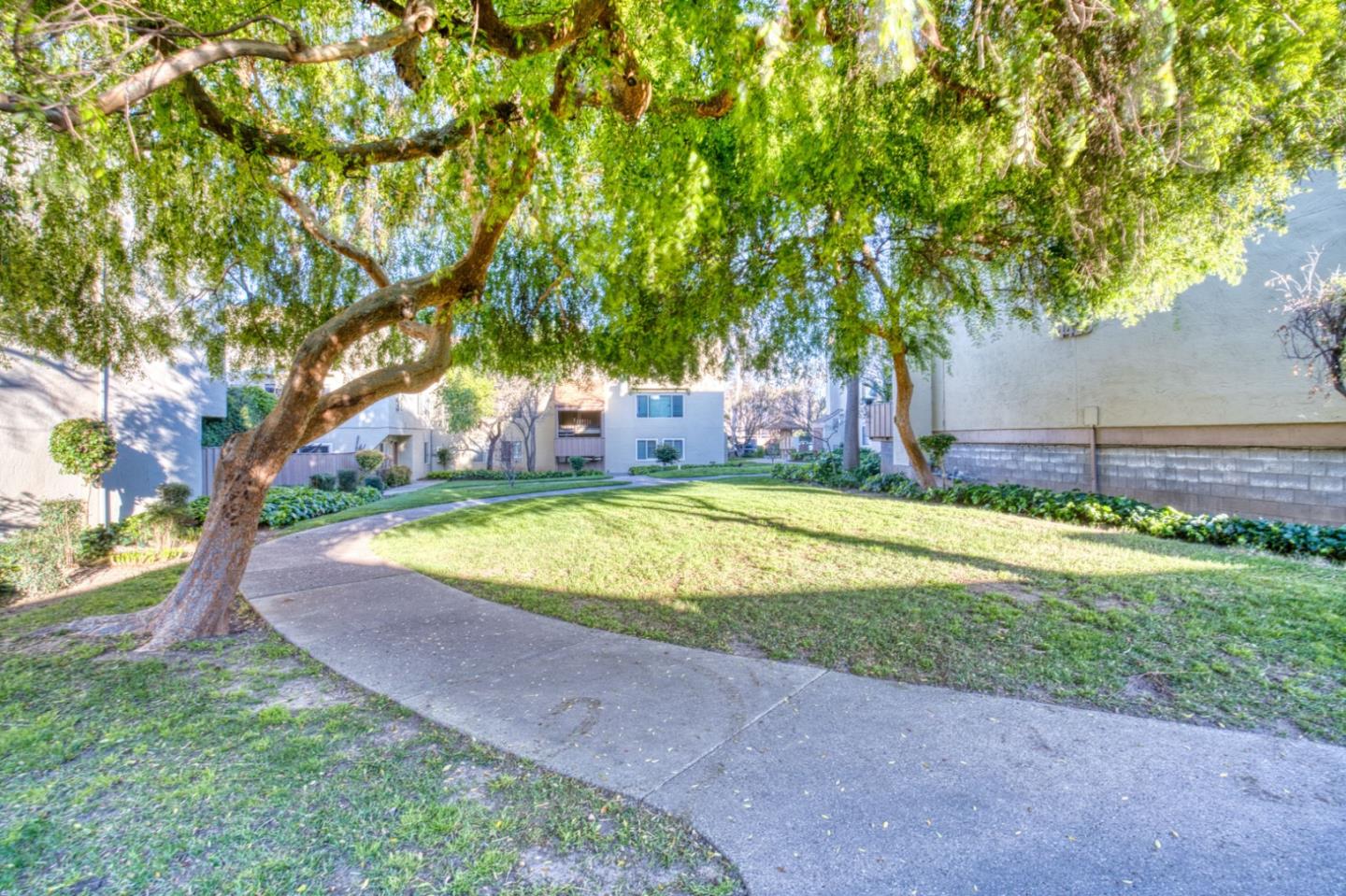 Detail Gallery Image 20 of 20 For 380 Auburn Way #10,  San Jose,  CA 95129 - 2 Beds | 1 Baths