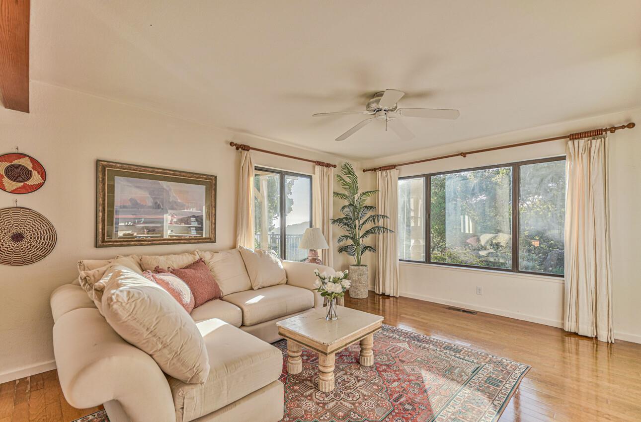 Detail Gallery Image 11 of 34 For 7571 via Guiseppe Ln, Salinas,  CA 93907 - 4 Beds | 2/1 Baths