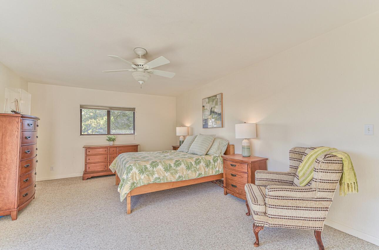 Detail Gallery Image 13 of 34 For 7571 via Guiseppe Ln, Salinas,  CA 93907 - 4 Beds | 2/1 Baths