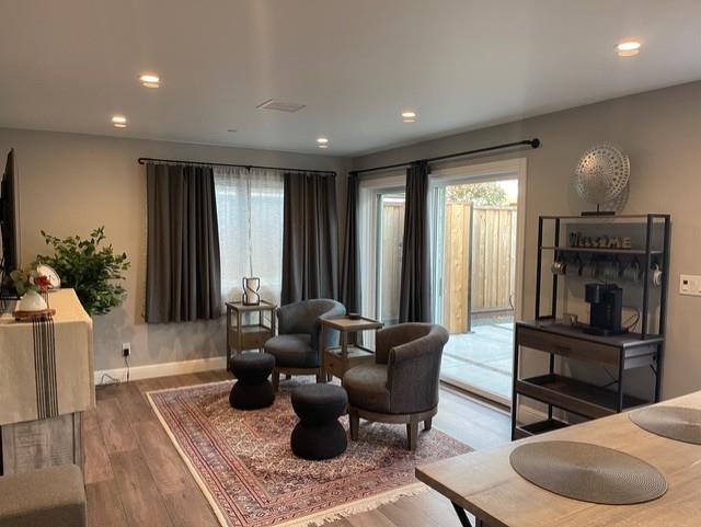 Detail Gallery Image 11 of 26 For 843a Southampton Dr a,  Palo Alto,  CA 94303 - 2 Beds | 2 Baths