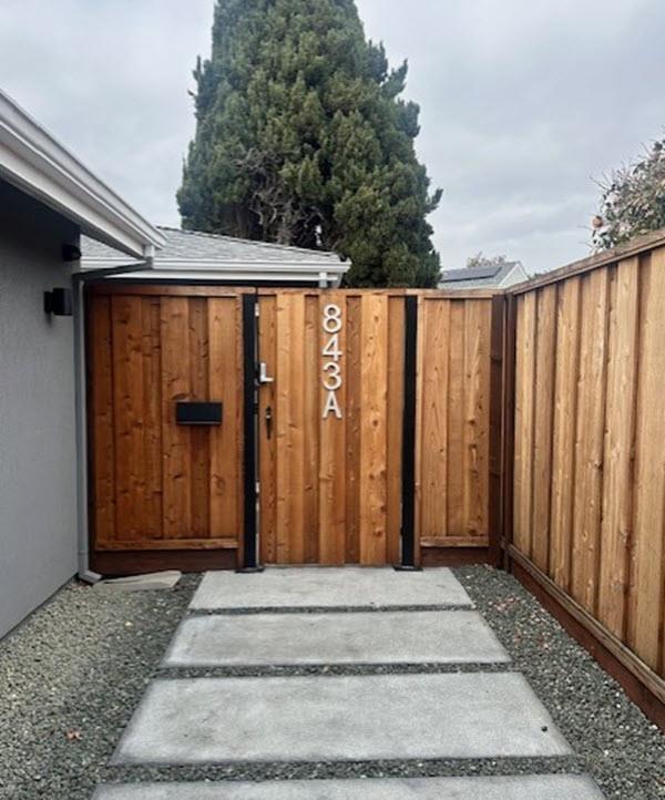 Detail Gallery Image 2 of 26 For 843a Southampton Dr a,  Palo Alto,  CA 94303 - 2 Beds | 2 Baths