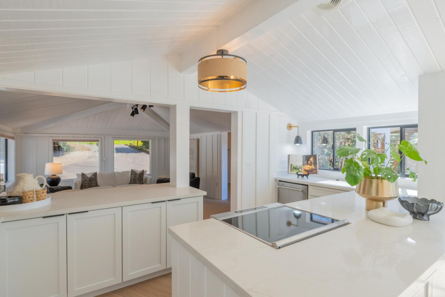 Detail Gallery Image 11 of 56 For 187 Ford Road, Carmel Valley,  CA 93924 - 4 Beds | 3 Baths