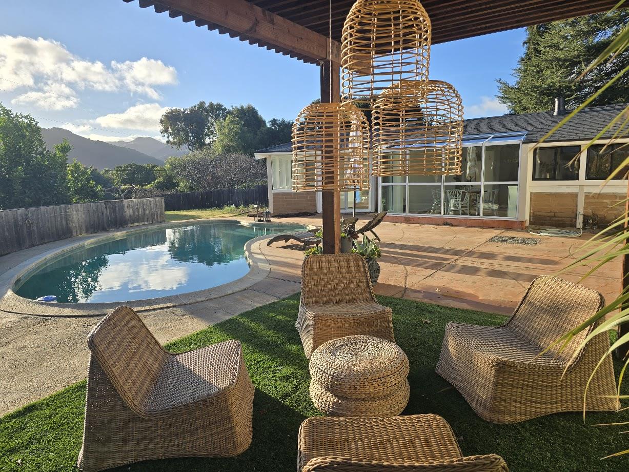 Detail Gallery Image 3 of 56 For 187 Ford Road, Carmel Valley,  CA 93924 - 4 Beds | 3 Baths