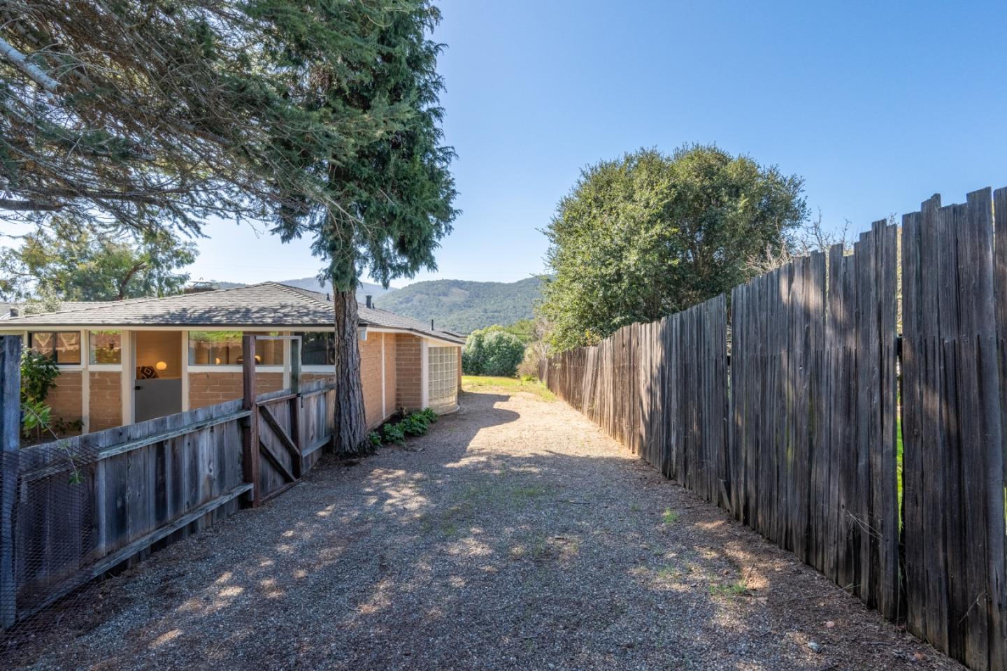 Detail Gallery Image 39 of 56 For 187 Ford Road, Carmel Valley,  CA 93924 - 4 Beds | 3 Baths
