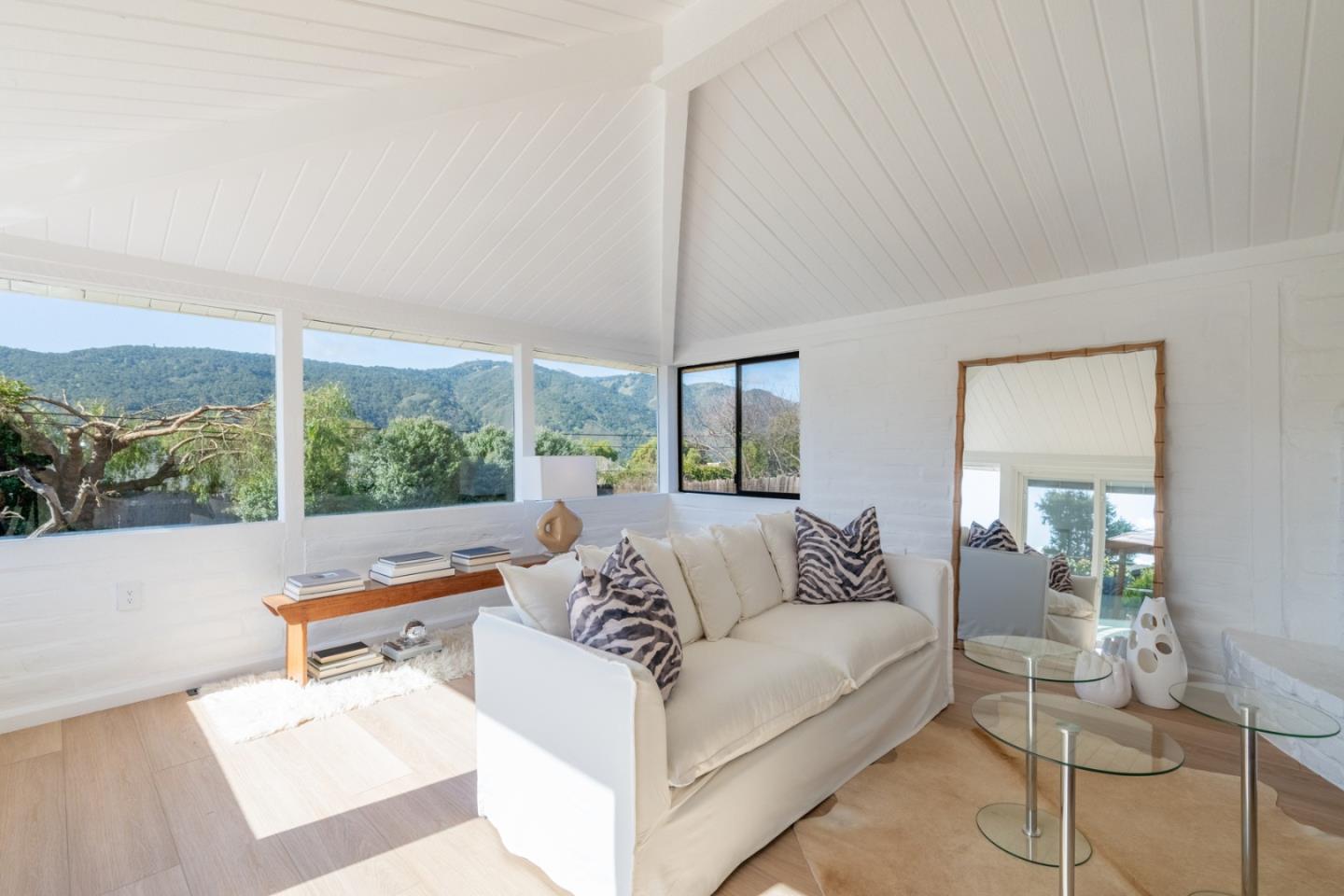 Detail Gallery Image 6 of 56 For 187 Ford Road, Carmel Valley,  CA 93924 - 4 Beds | 3 Baths