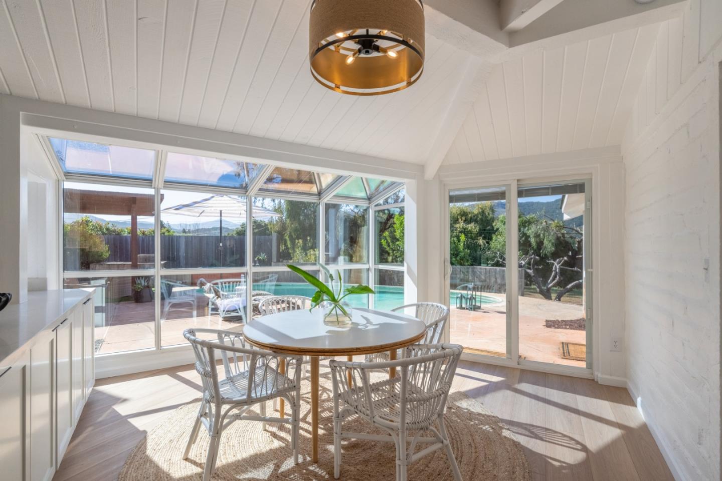 Detail Gallery Image 9 of 56 For 187 Ford Road, Carmel Valley,  CA 93924 - 4 Beds | 3 Baths