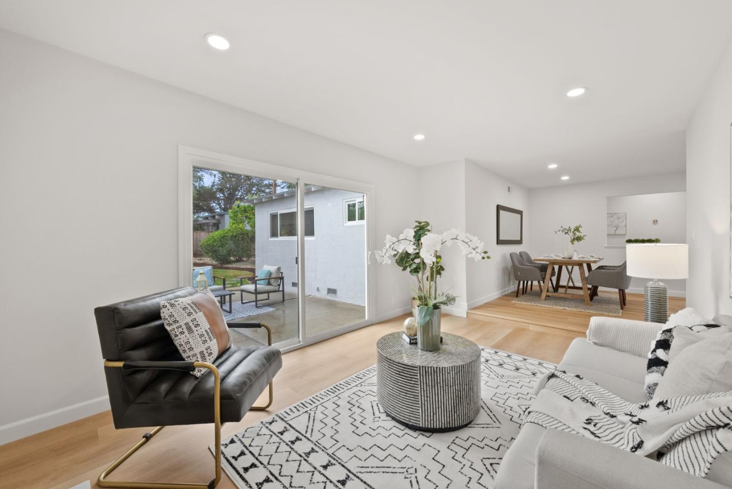 Detail Gallery Image 15 of 38 For 1493 Mallard Way, Sunnyvale,  CA 94087 - 4 Beds | 2 Baths