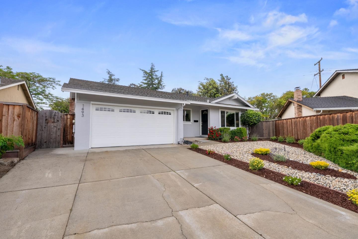 Detail Gallery Image 3 of 38 For 1493 Mallard Way, Sunnyvale,  CA 94087 - 4 Beds | 2 Baths