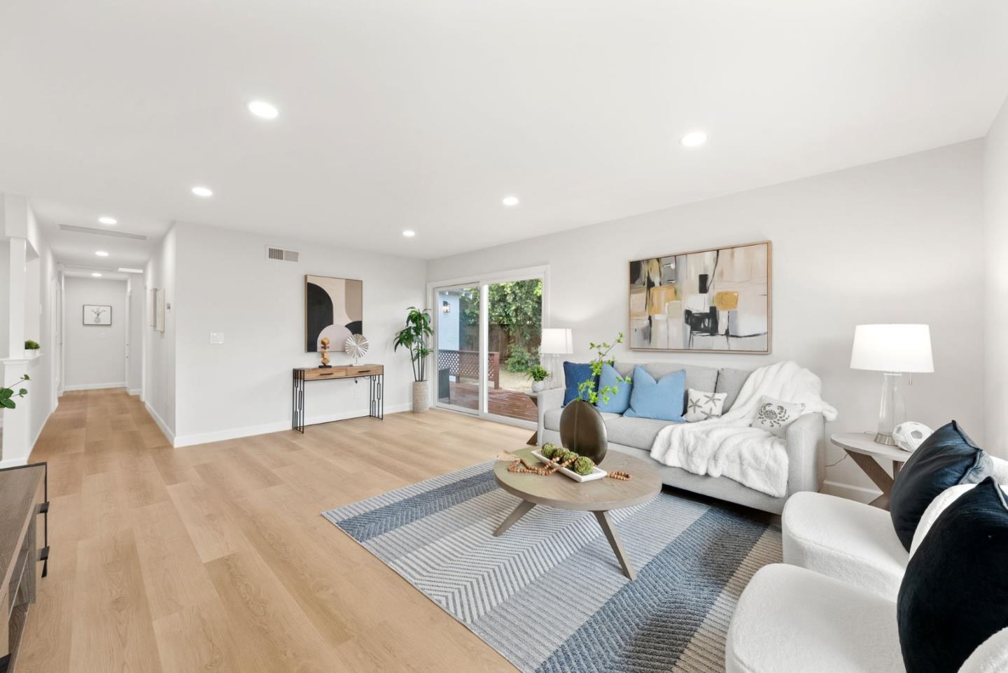 Detail Gallery Image 5 of 38 For 1493 Mallard Way, Sunnyvale,  CA 94087 - 4 Beds | 2 Baths