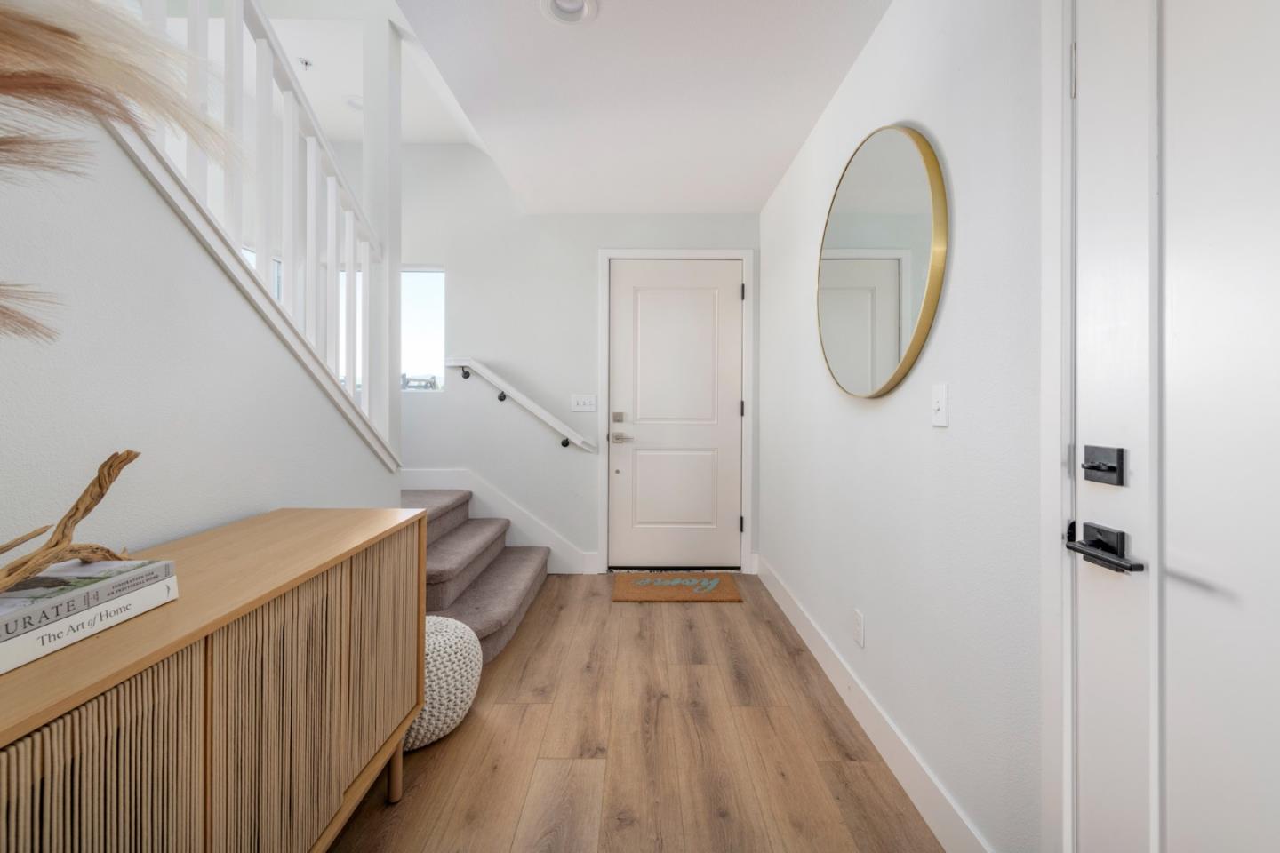 Detail Gallery Image 2 of 25 For 125 Skyline Vista Way, Watsonville,  CA 95076 - 3 Beds | 3/1 Baths