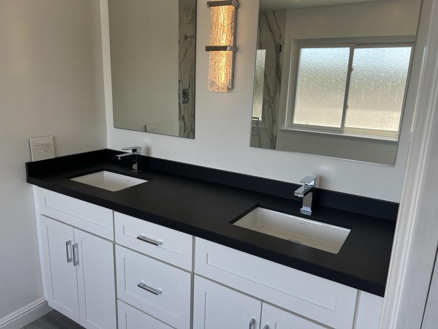 Detail Gallery Image 12 of 21 For 5 Maple Way, San Carlos,  CA 94070 - 5 Beds | 4 Baths