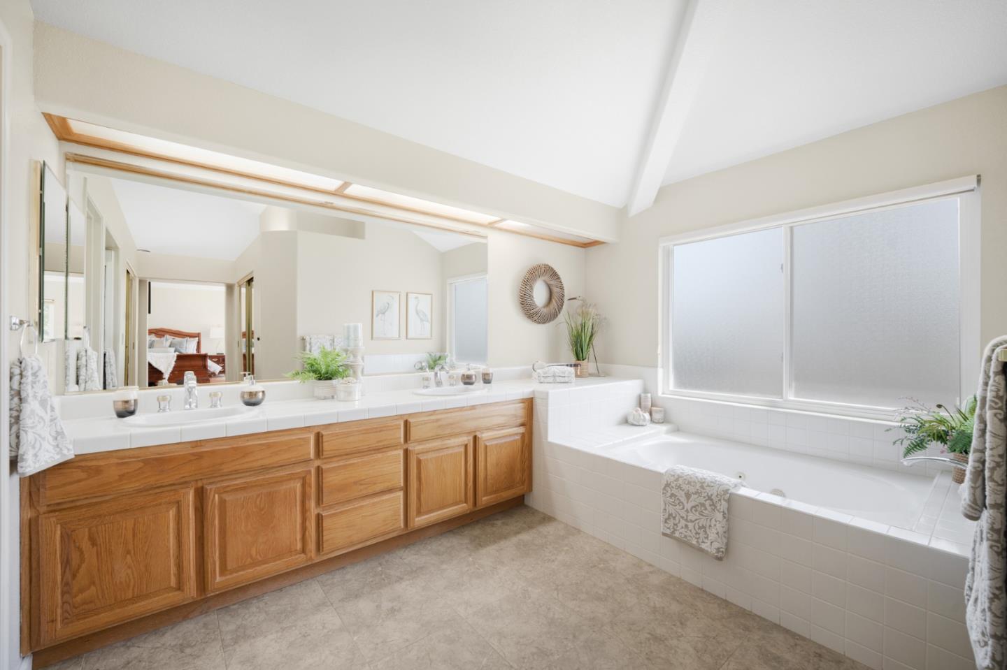 Detail Gallery Image 23 of 43 For 1780 Diana Ave, Morgan Hill,  CA 95037 - 5 Beds | 3 Baths
