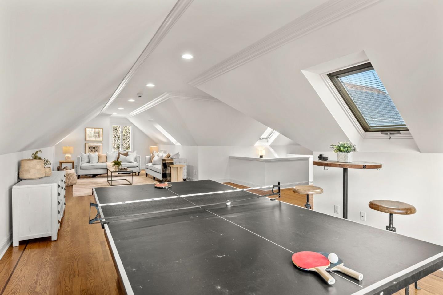 Detail Gallery Image 106 of 191 For 760 Chateau Dr, Hillsborough,  CA 94010 - 6 Beds | 8 Baths