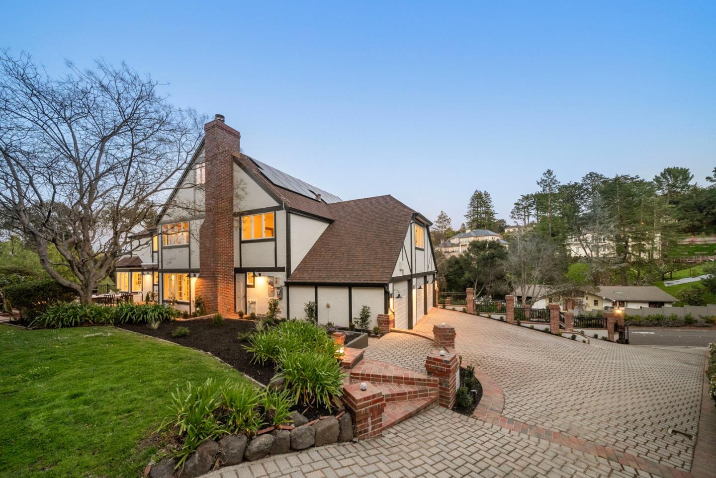Detail Gallery Image 116 of 191 For 760 Chateau Dr, Hillsborough,  CA 94010 - 6 Beds | 8 Baths