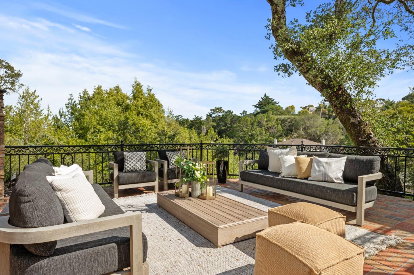 Detail Gallery Image 120 of 191 For 760 Chateau Dr, Hillsborough,  CA 94010 - 6 Beds | 8 Baths