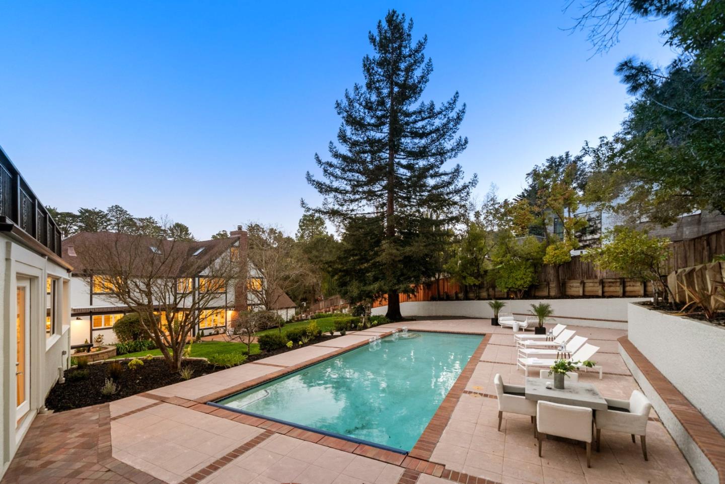 Detail Gallery Image 126 of 191 For 760 Chateau Dr, Hillsborough,  CA 94010 - 6 Beds | 8 Baths